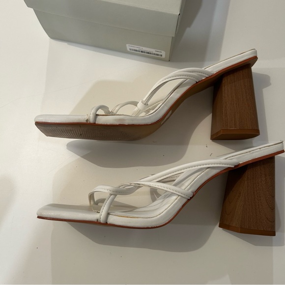 Oak and Fort heeled sandal - Picture 2 of 5